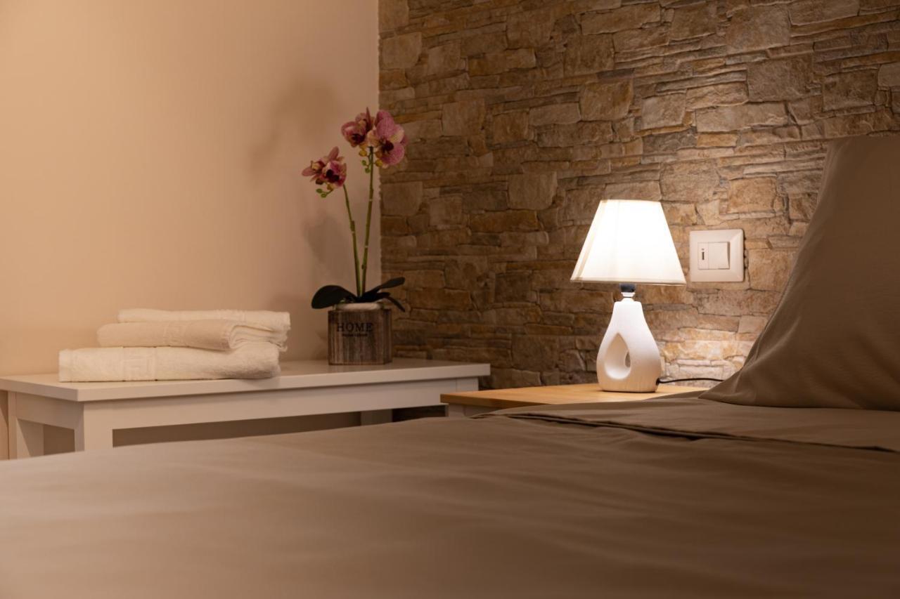Tizzy Apartment & Rooms Bari Dış mekan fotoğraf